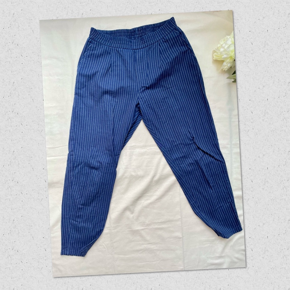 Lee Ankle/Cropped Navy Blue Pants